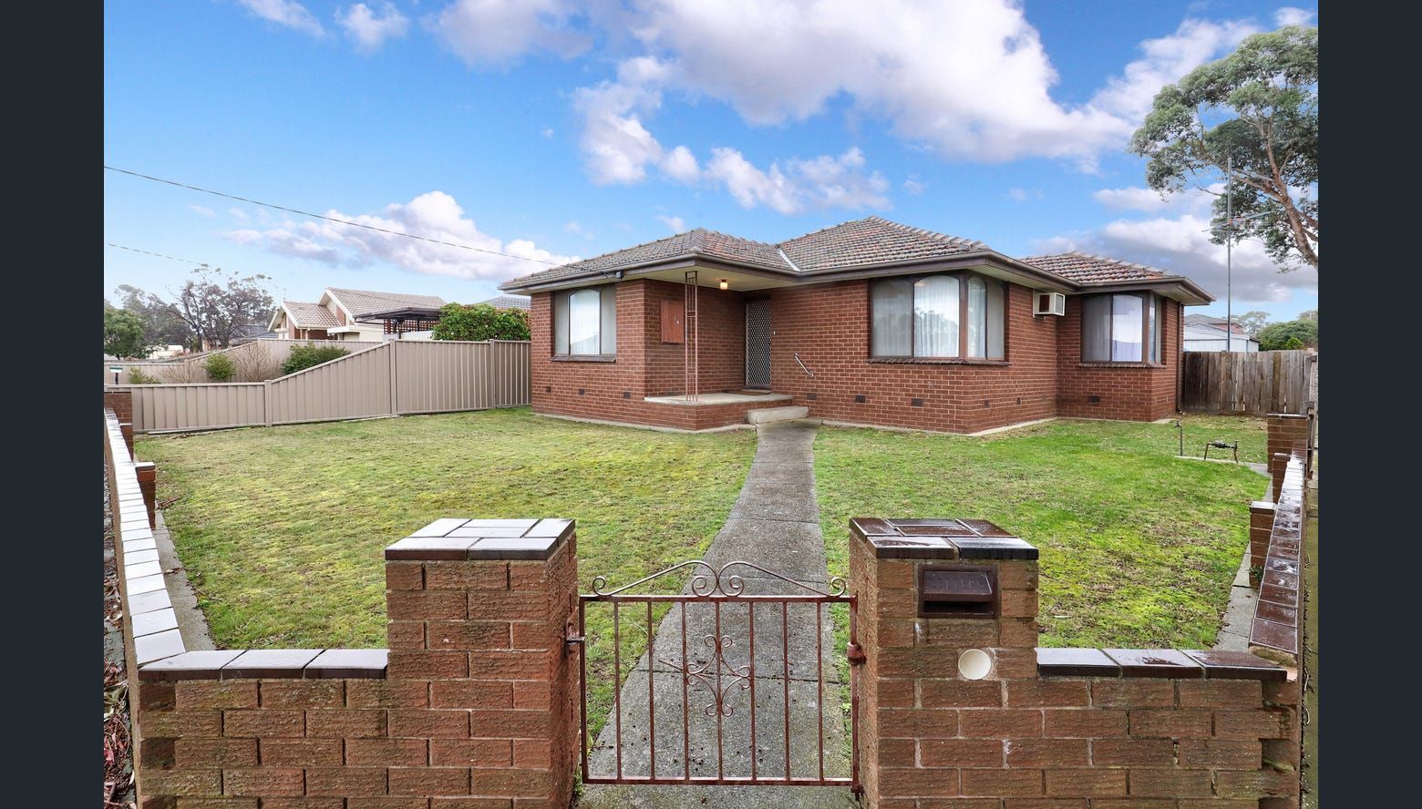 3 bedrooms House in 14 Hardy Avenue CRAIGIEBURN VIC, 3064