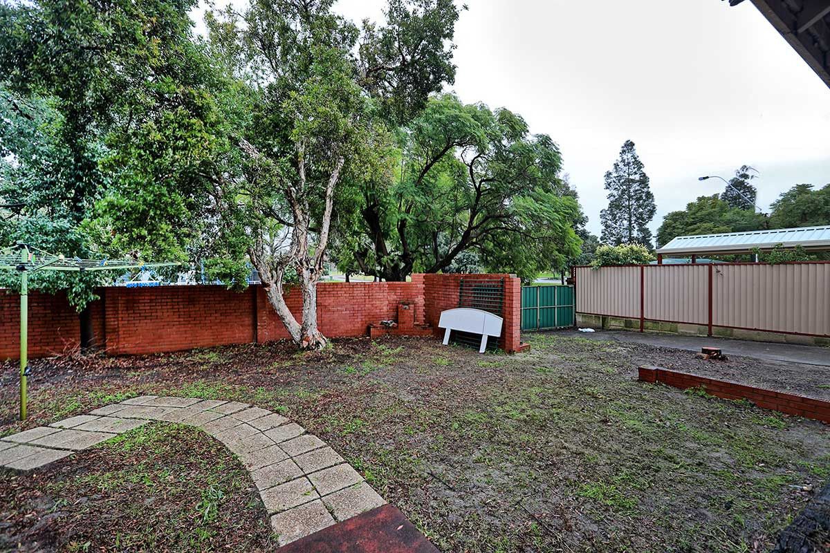 29 Warner Court, Manning WA 6152, Image 2