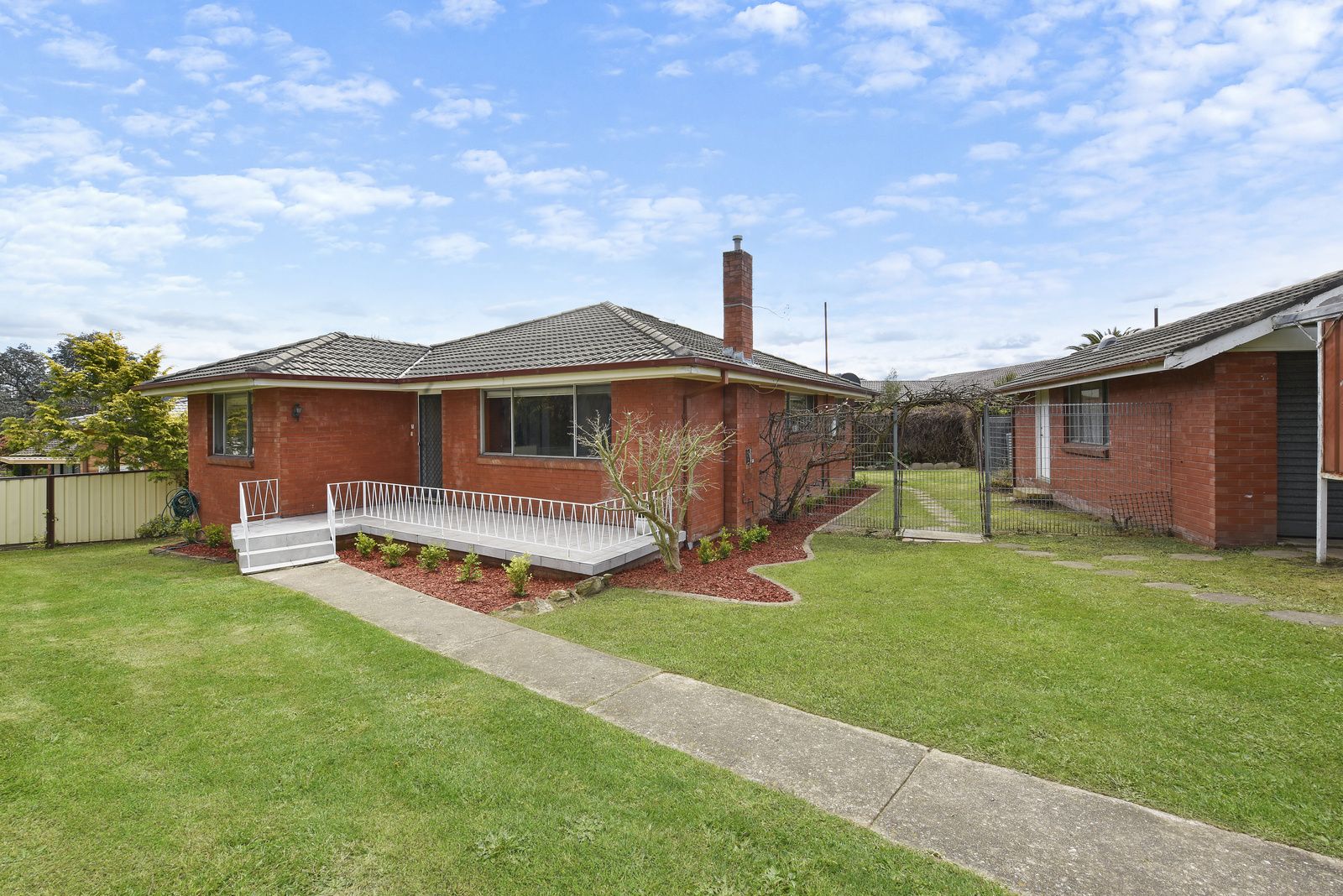 3 bedrooms House in 25 Maple Crescent LITHGOW NSW, 2790