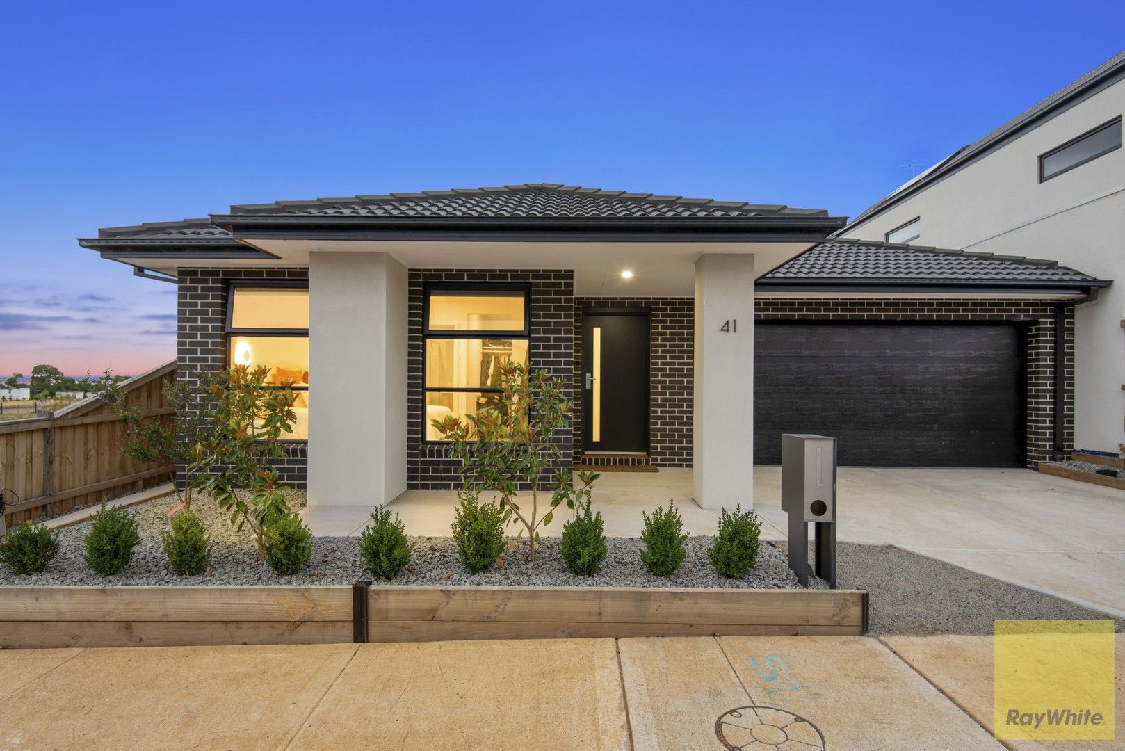 3 bedrooms House in 41 Sasha Crescent TRUGANINA VIC, 3029