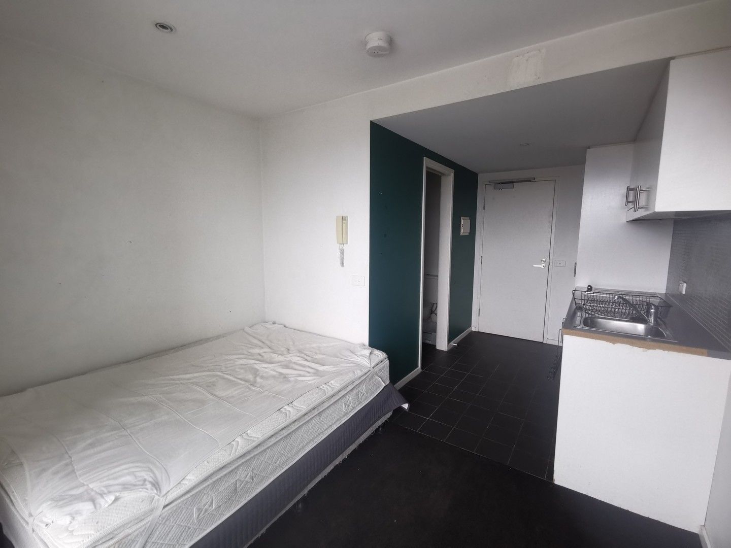 1 bedrooms Apartment / Unit / Flat in 420/51 Gordon Street FOOTSCRAY VIC, 3011