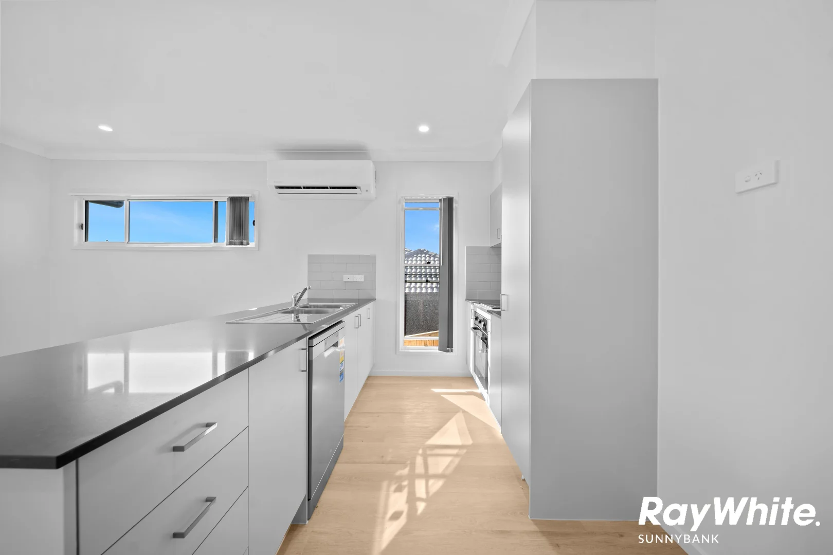 Additional image 5 of 35 Laurina Close, Collingwood Park QLD 4301