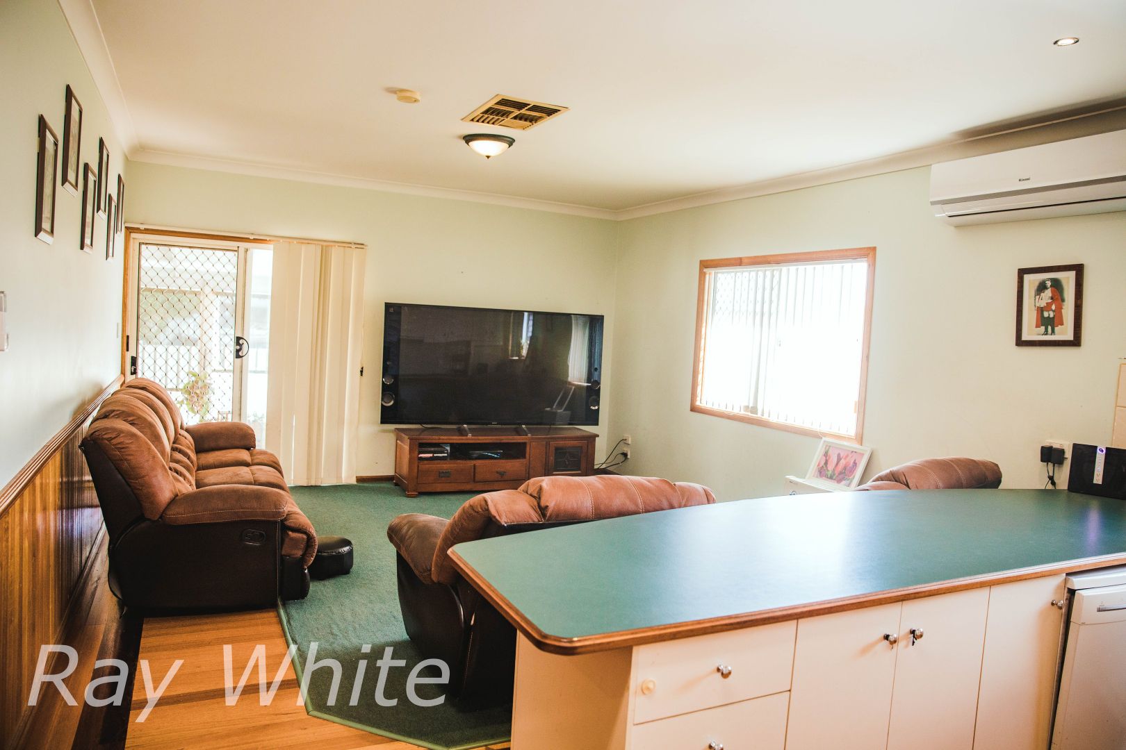 90 Charles Street, Dalby QLD 4405, Image 2