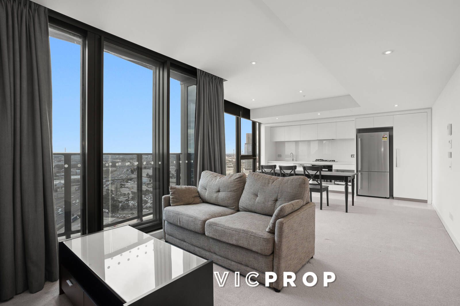 2 bedrooms Apartment / Unit / Flat in 2205/100 Lorimer Street DOCKLANDS VIC, 3008