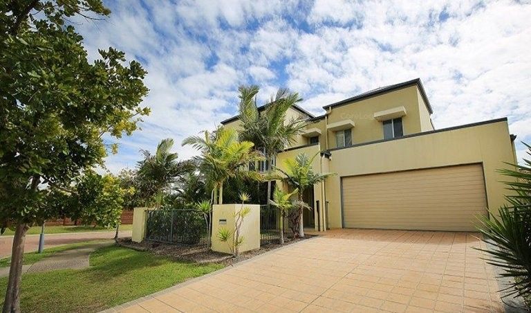 7 Tahiti Street, Parrearra QLD 4575, Image 0