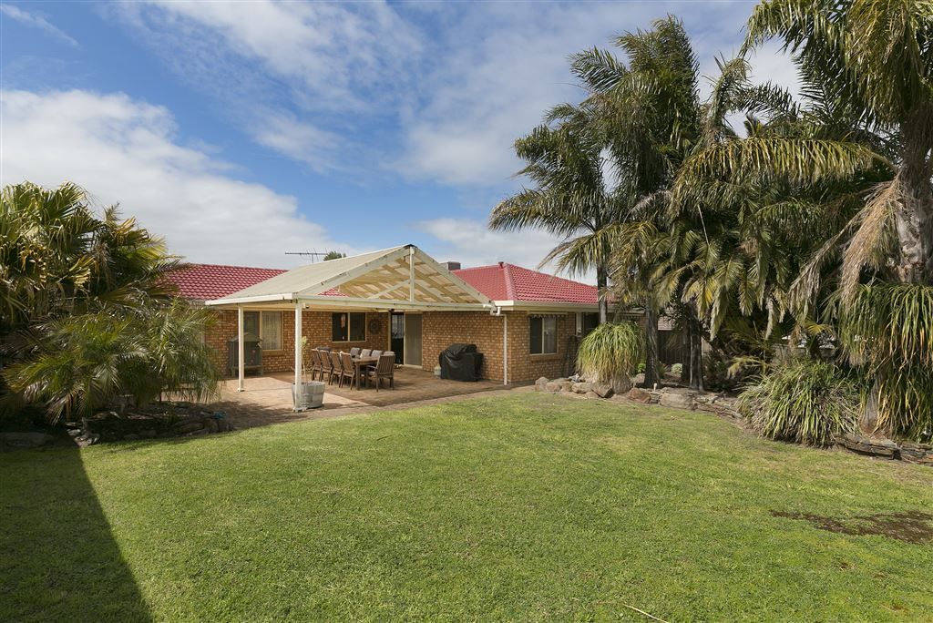 5 Devonshire Crescent, Old Reynella SA 5161, Image 2