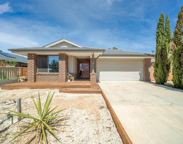 4 Lavery Court, Eaglehawk VIC 3556