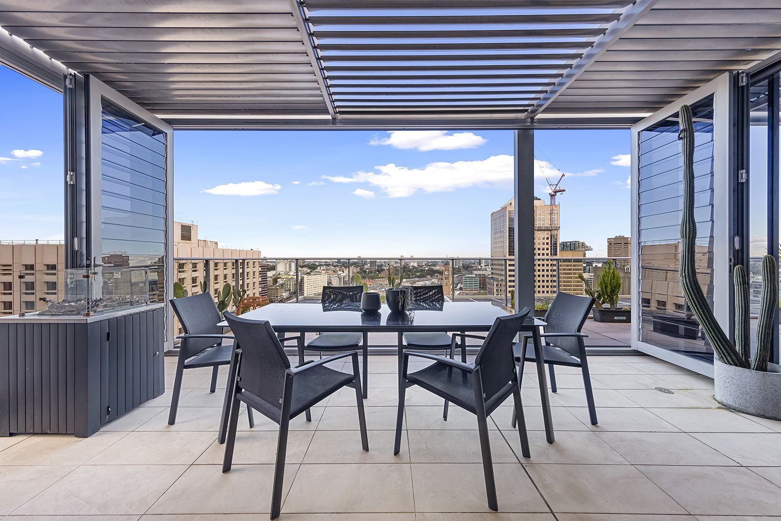 4 bedrooms Apartment / Unit / Flat in 331/420-426 Pitt Street HAYMARKET NSW, 2000