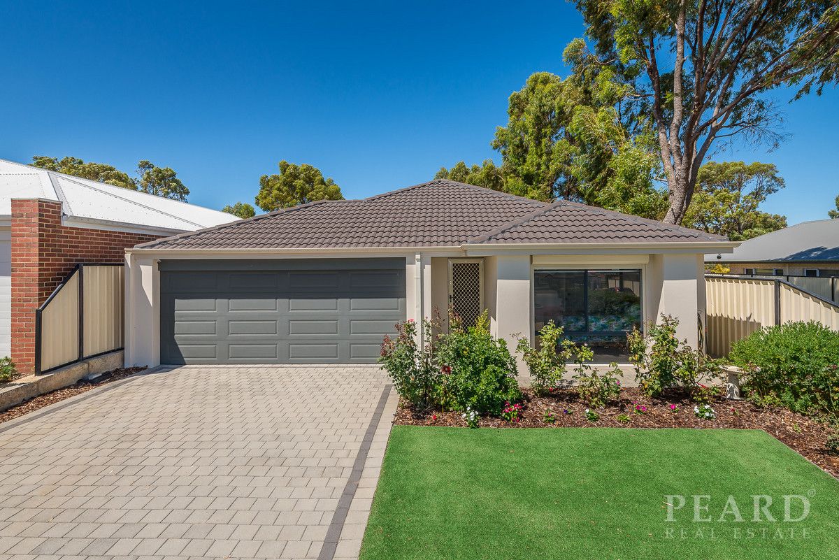 4 bedrooms House in 54 Cherokee Green CLARKSON WA, 6030