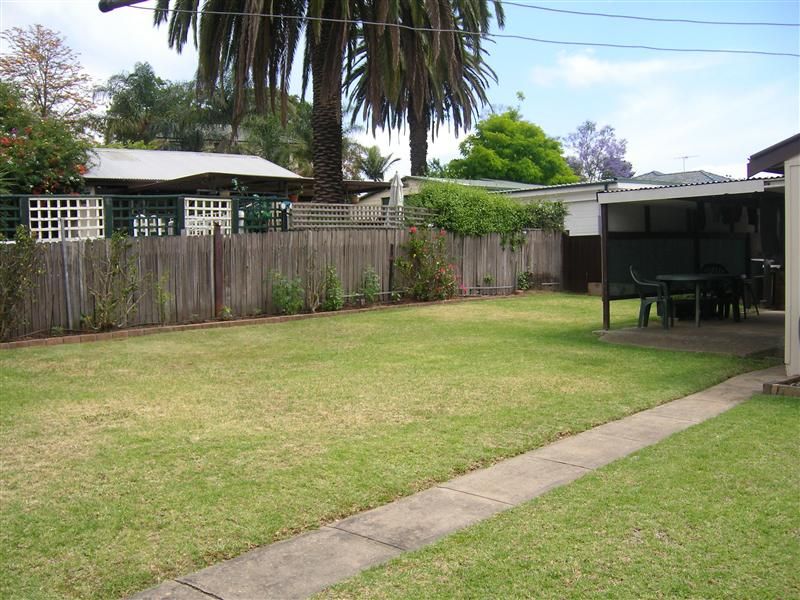 105 Wall Park Avenue, Blacktown Property History & Address Research