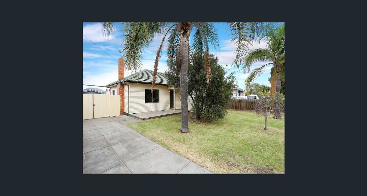 3 bedrooms House in 5 Virginia Street PASCOE VALE VIC, 3044