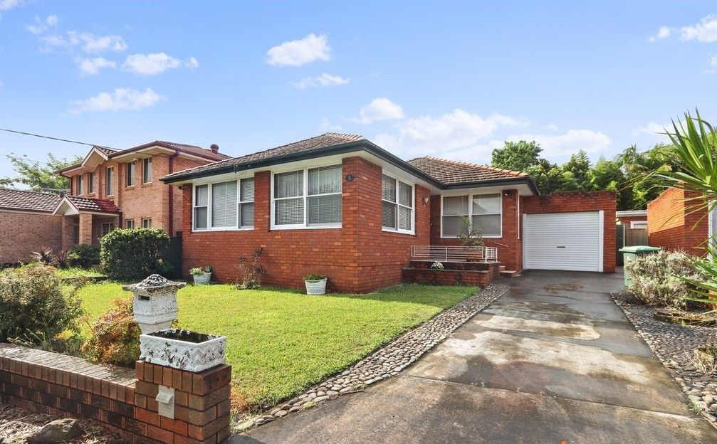 3 bedrooms House in 3 Rodney Crescent BEVERLY HILLS NSW, 2209