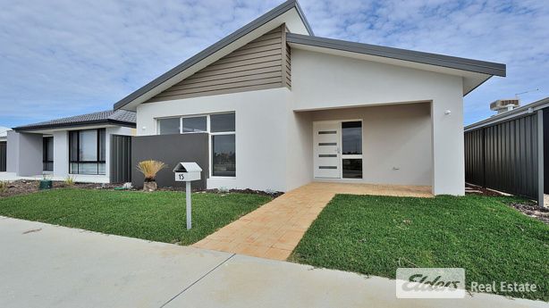 3 bedrooms House in 15 Flagship Avenue WAIKIKI WA, 6169