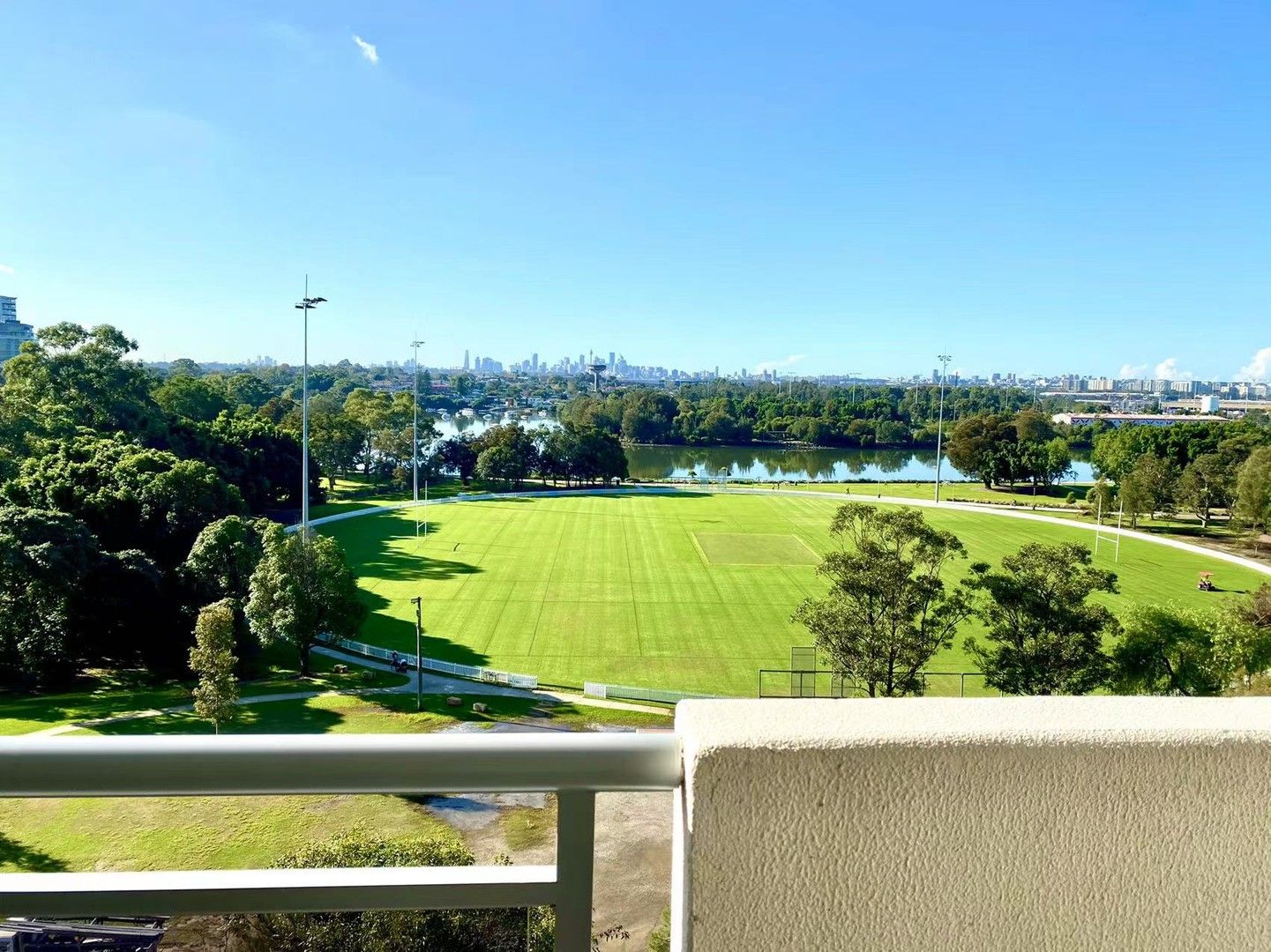 2 bedrooms Apartment / Unit / Flat in Level 8/23 Gertrude Street WOLLI CREEK NSW, 2205