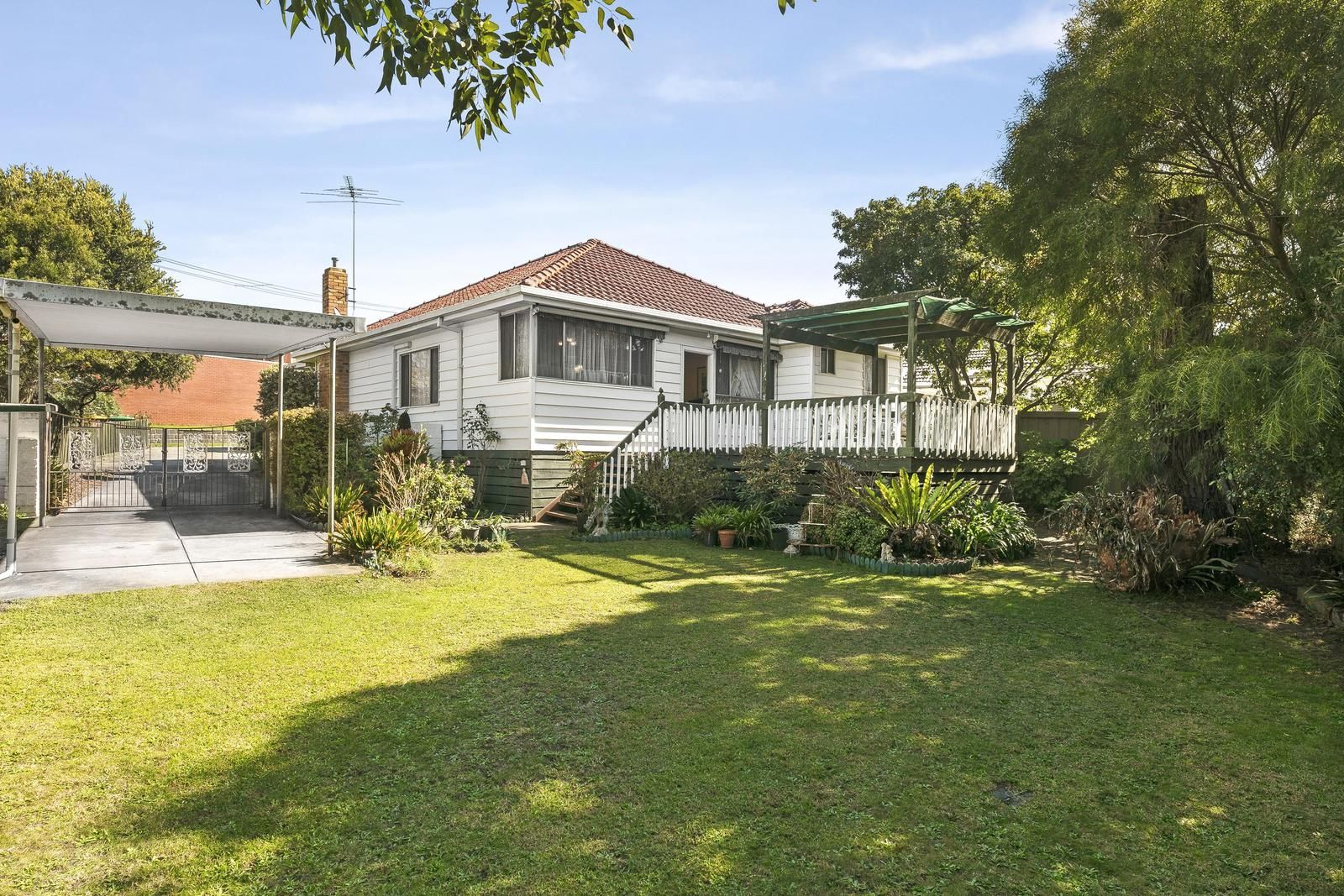 10 Sim Crescent, Glenroy VIC 3046, Image 1