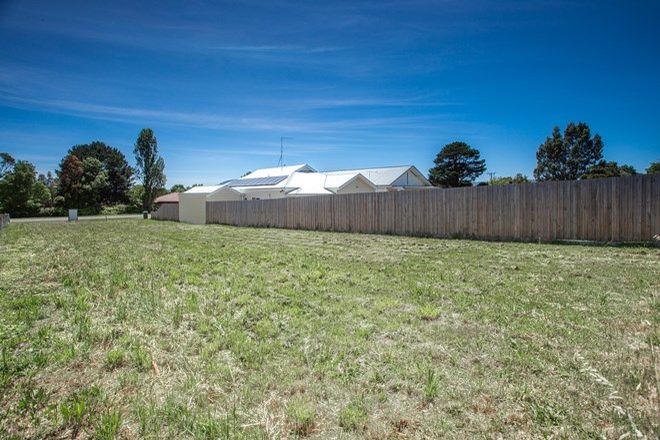 Picture of 3, 7 Noel Street, LANCEFIELD VIC 3435