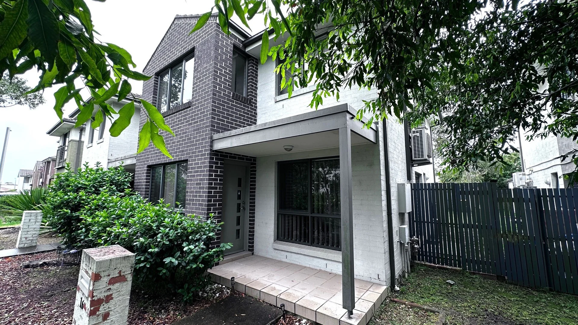 16 Mariner Street, Glenfield NSW 2167