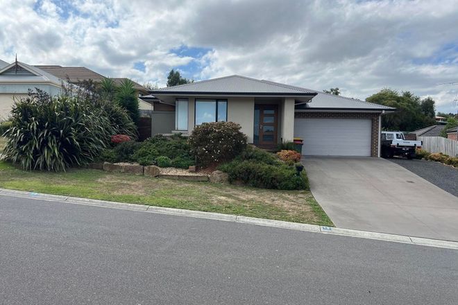 Picture of 16 Ashford Crescent, KORUMBURRA VIC 3950