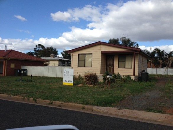 1 Adams Ave, CONDOBOLIN NSW 2877, Image 2