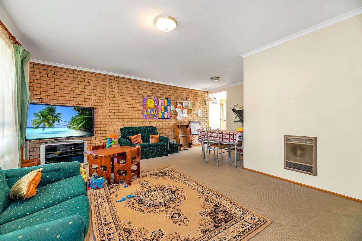 16 Macfarlan Place, Latham ACT 2615, Image 1