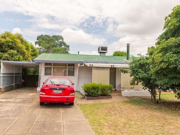 2 Newcombe Street, Cowra NSW 2794