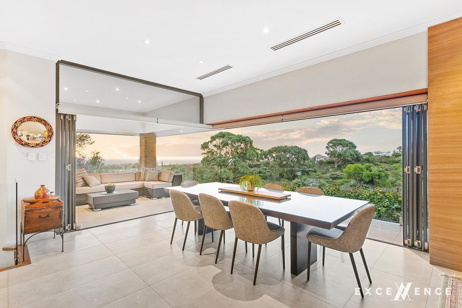 5 bedrooms House in  CITY BEACH WA, 6015