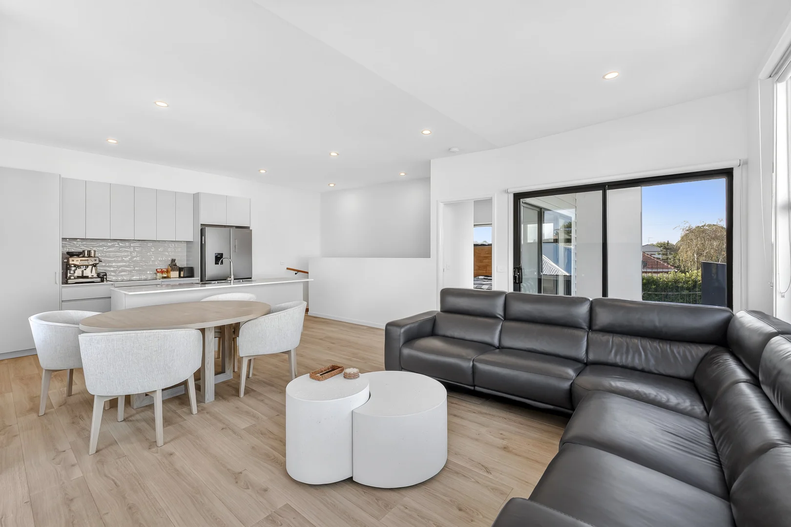 Additional image 4 of 1/8 Griffen Street, Hamlyn Heights VIC 3215