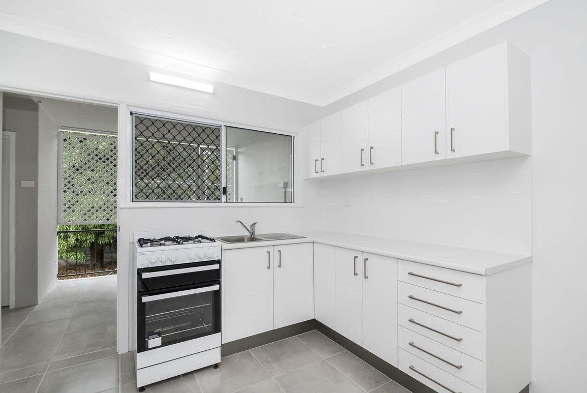 3 bedrooms Apartment / Unit / Flat in 1/15 Carr Street HERMIT PARK QLD, 4812