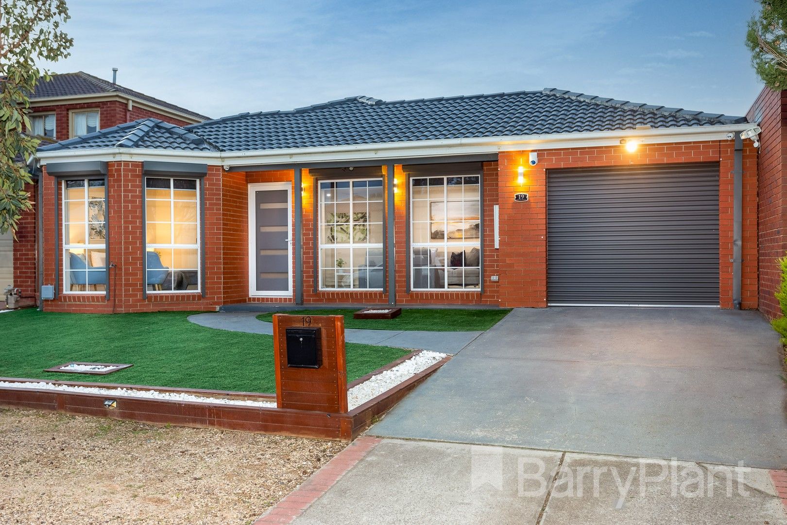 19 Fleming Avenue, Seabrook VIC 3028, Image 0