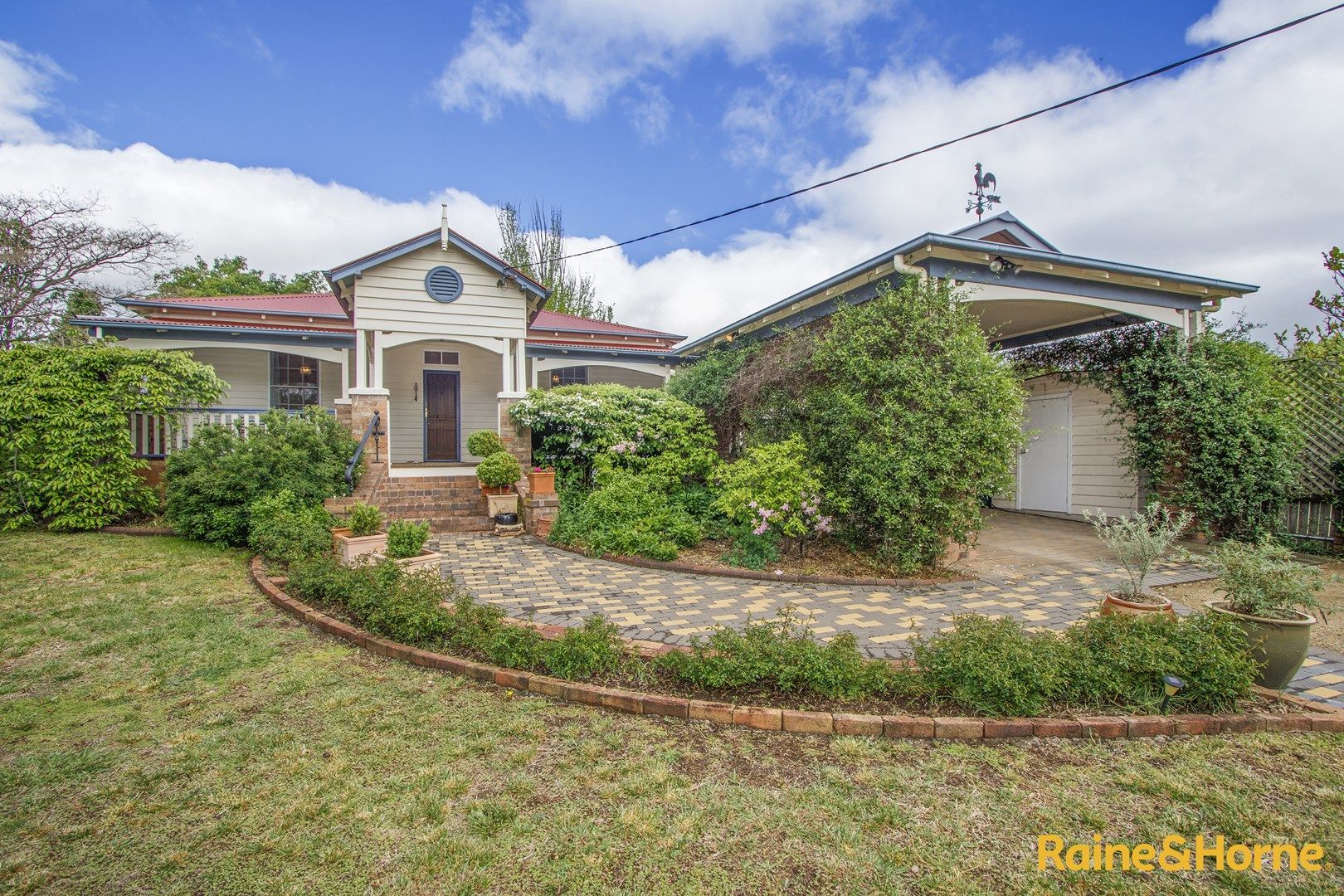 110 West Avenue, Glen Innes NSW 2370, Image 0