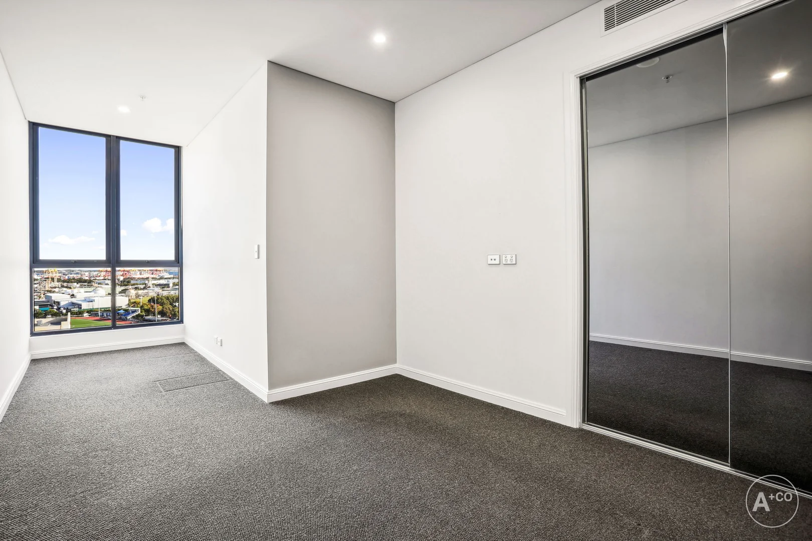 Additional image 5 of 1406/128 Banks Avenue, Eastgardens NSW 2036