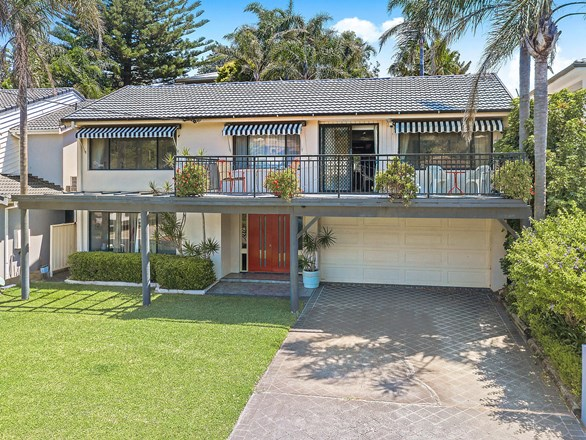 11 Bluewave Crescent, Forresters Beach NSW 2260