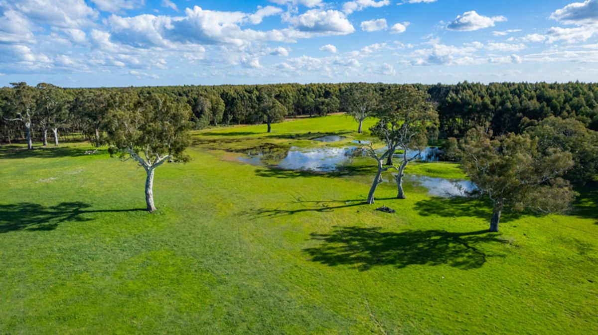 3808 Casterton-Edenhope Road, Chetwynd VIC 3312, Image 1