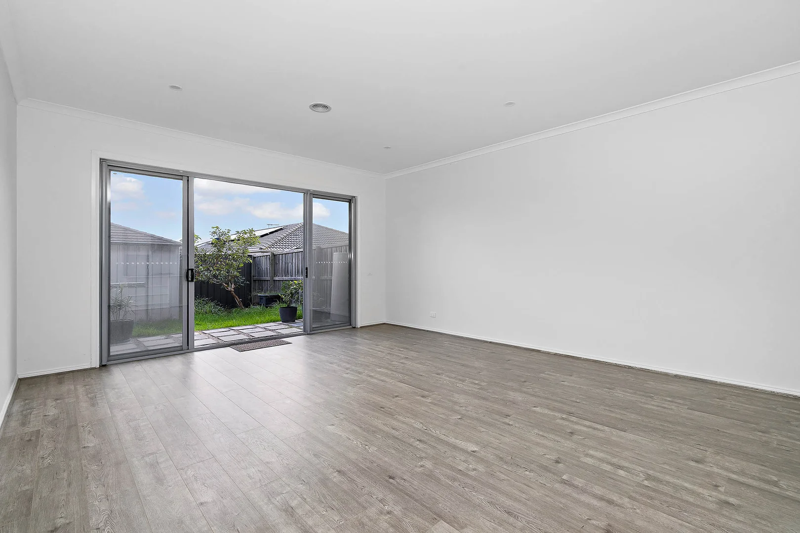 Additional image 3 of 2/515 Bridge Inn Road, Mernda VIC 3754