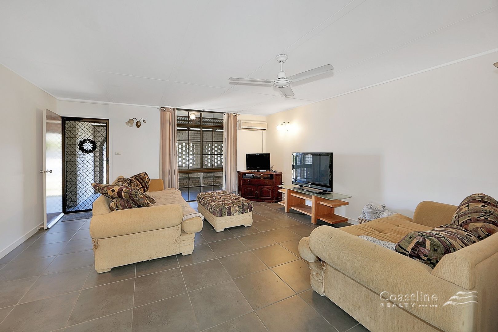 38 Sandhills Drive, Bargara QLD 4670, Image 2