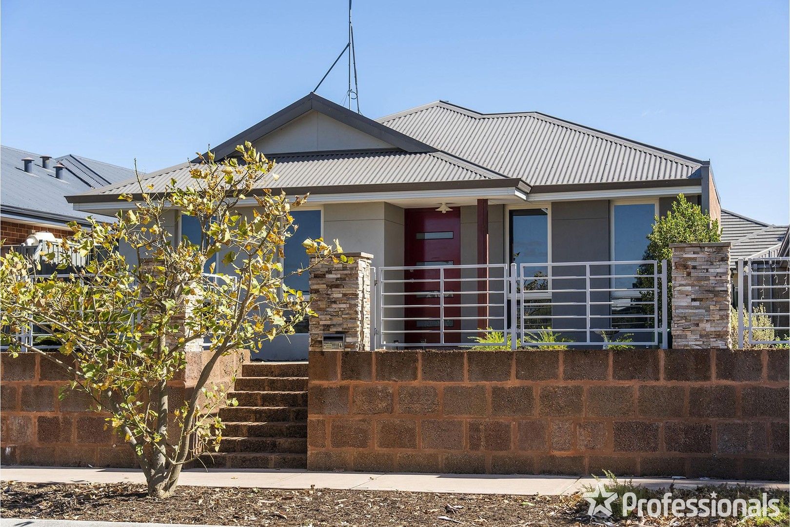 4 Mccavanah Road, Byford WA 6122, Image 0