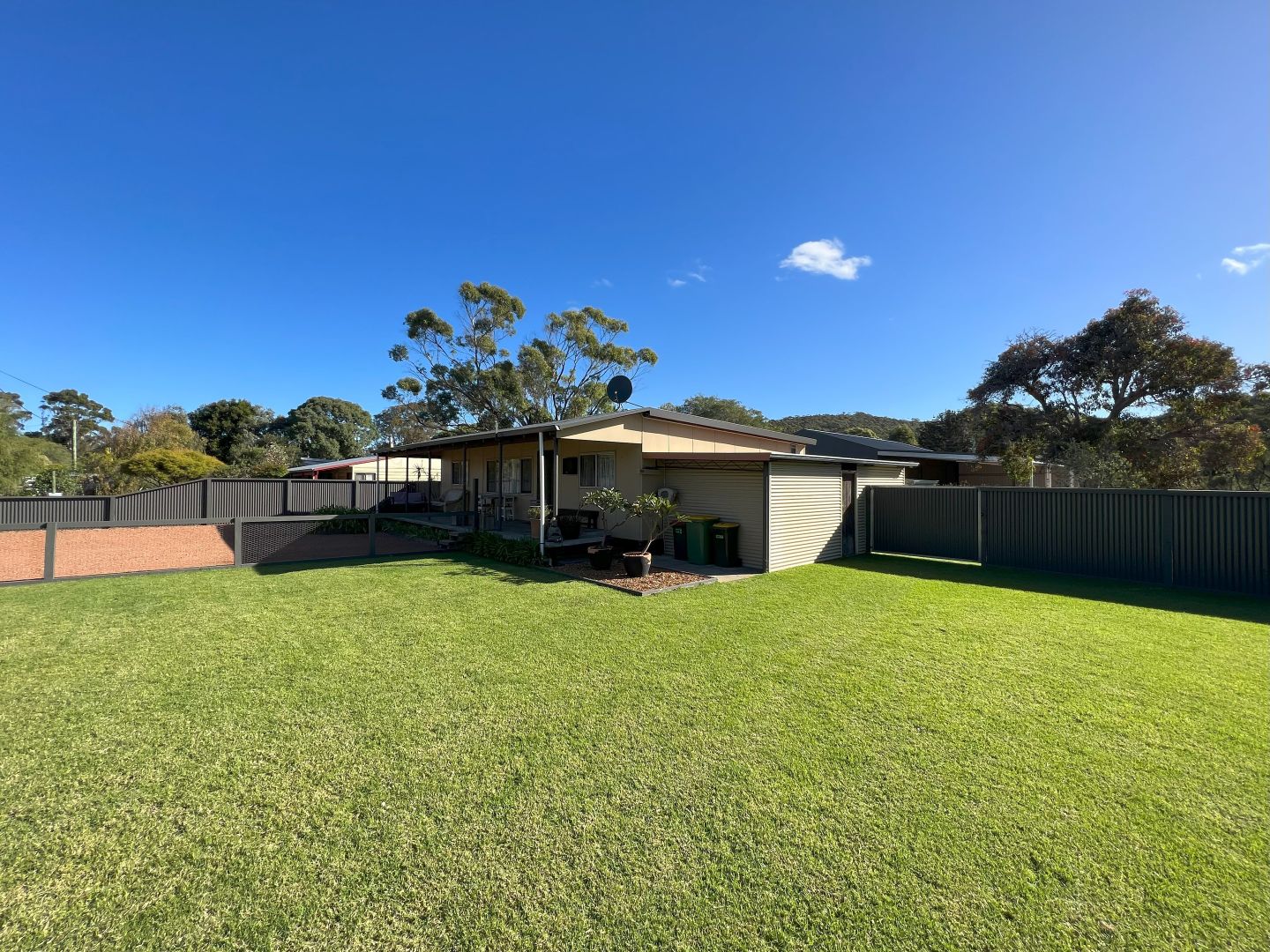 8 Minsterly Road, Ocean Beach WA 6333, Image 2