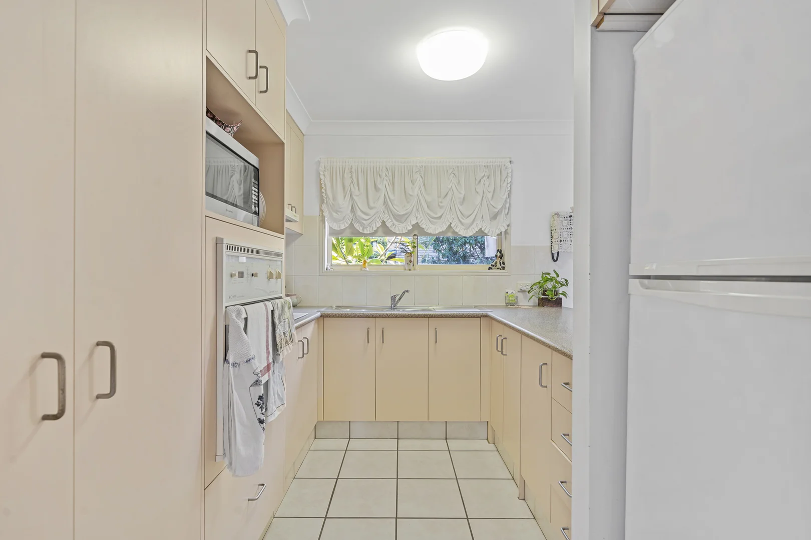 Additional image 9 of 5/423 Oxley Drive, Runaway Bay QLD 4216