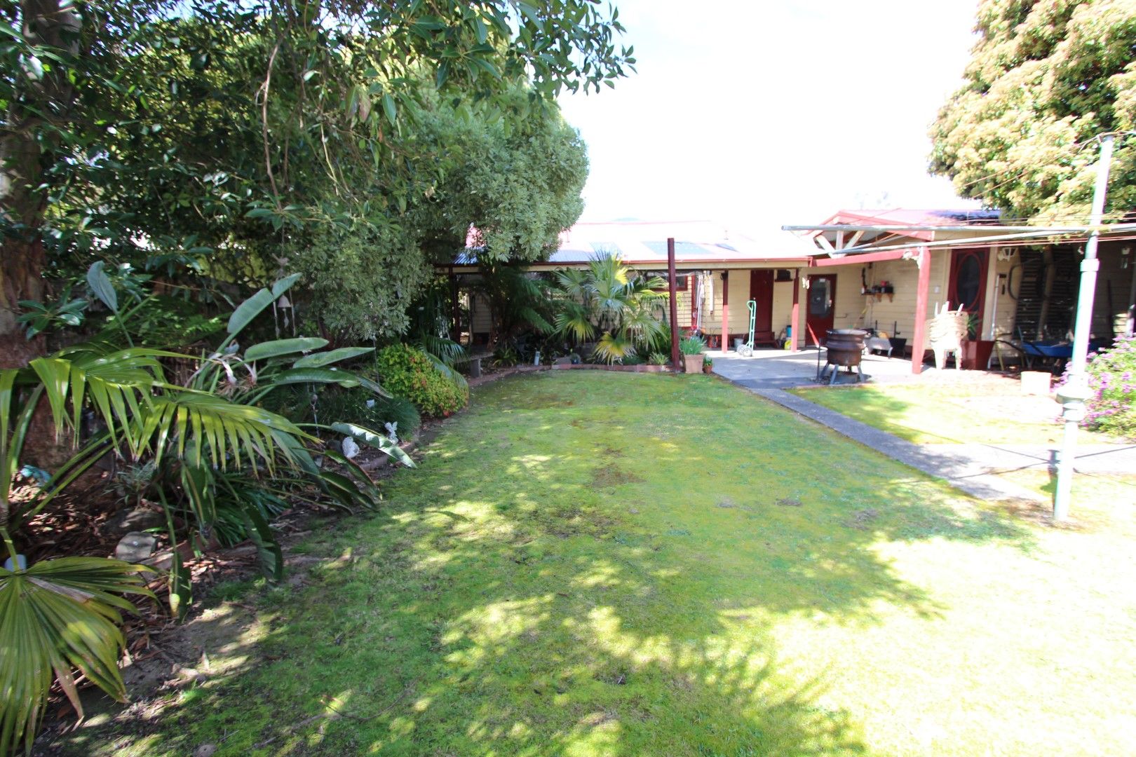 22 Shaw Avenue, Eildon VIC 3713, Image 2