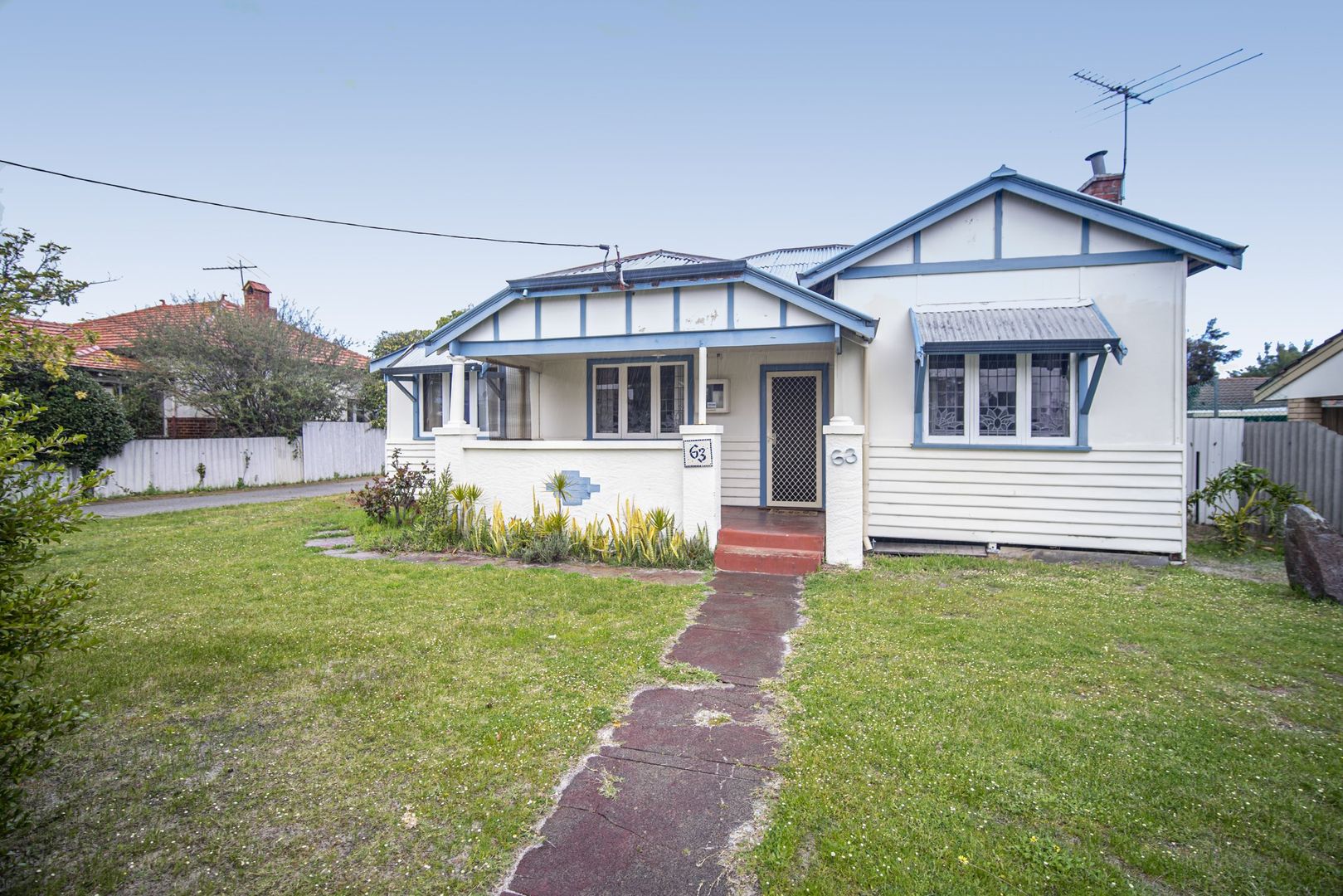 3 bedrooms House in 63 Raleigh Street CARLISLE WA, 6101