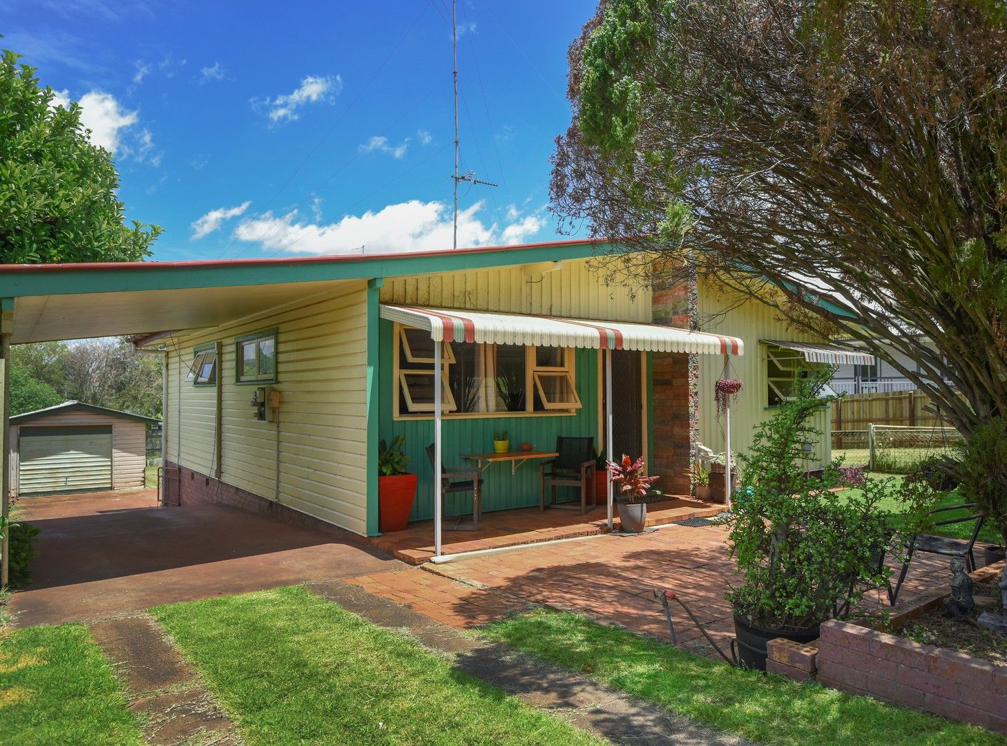 3 bedrooms House in 27 John Street EAST TOOWOOMBA QLD, 4350