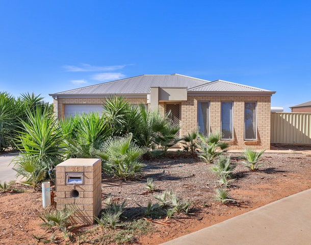 94 Ellswood Crescent, Mildura VIC 3500