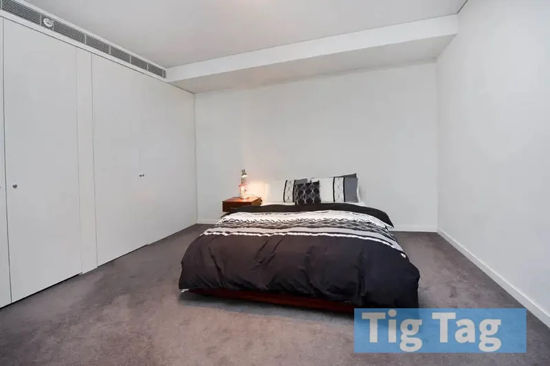 Additional image 5 of 1205/1 Sterling Circuit, Camperdown NSW 2050