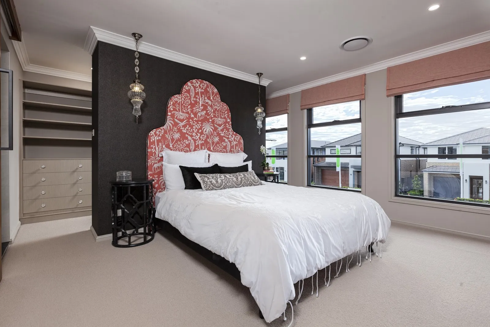 4BR + 2 LIVING SPACES IN GABLES - View 4