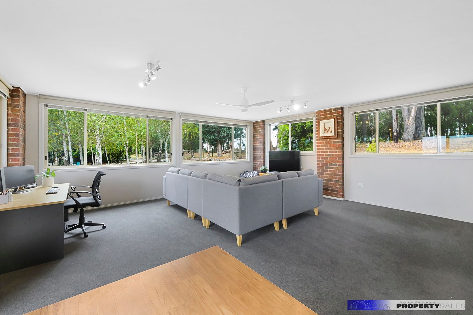 2476 Willow Grove Road, Hill End VIC 3825, Image 2