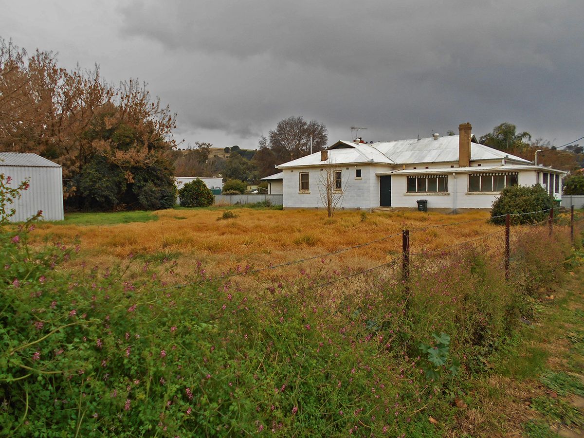 3 bedrooms House in 155 Punch Street GUNDAGAI NSW, 2722