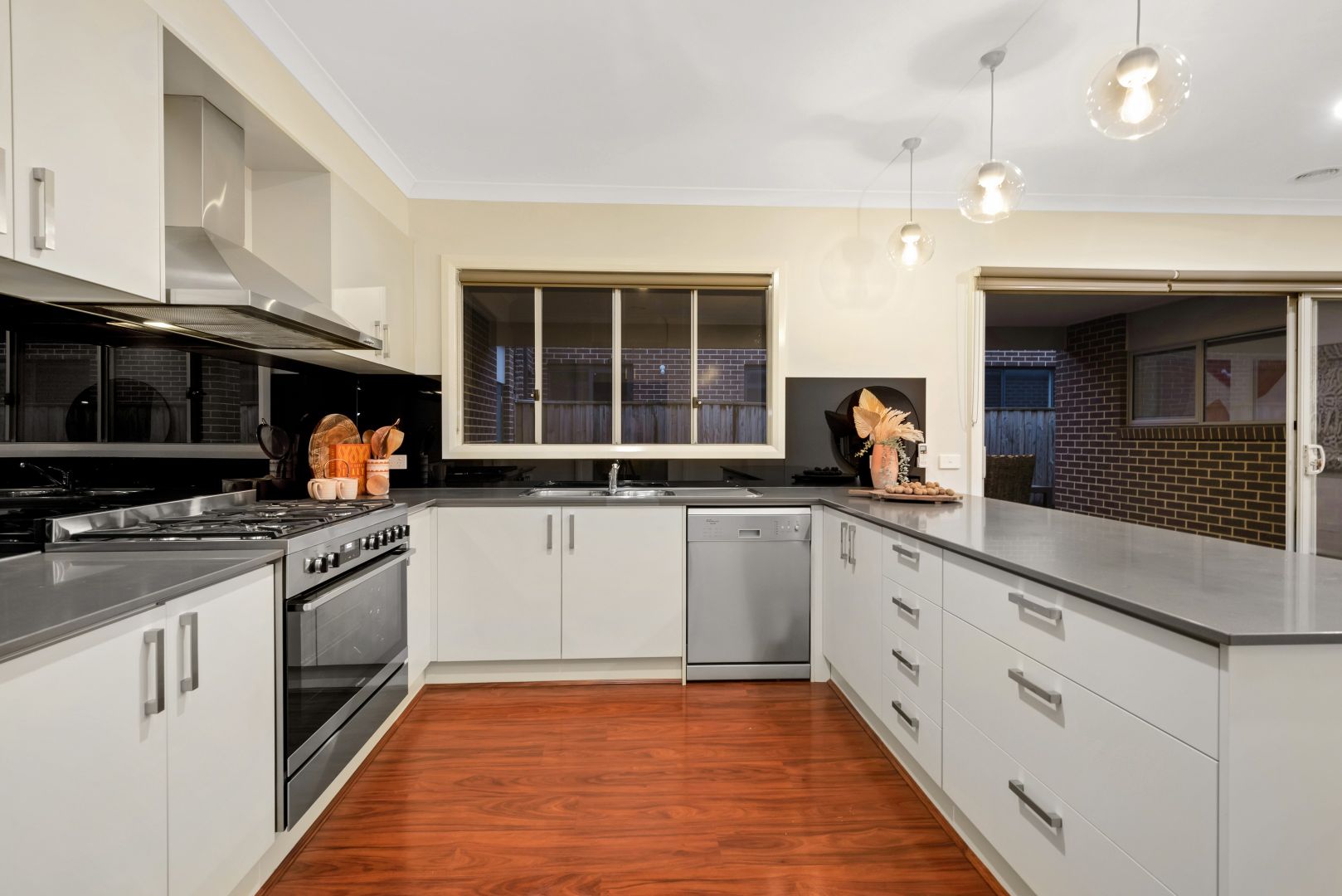 5 Penshurst Crescent, Officer VIC 3809 House For Rent Domain