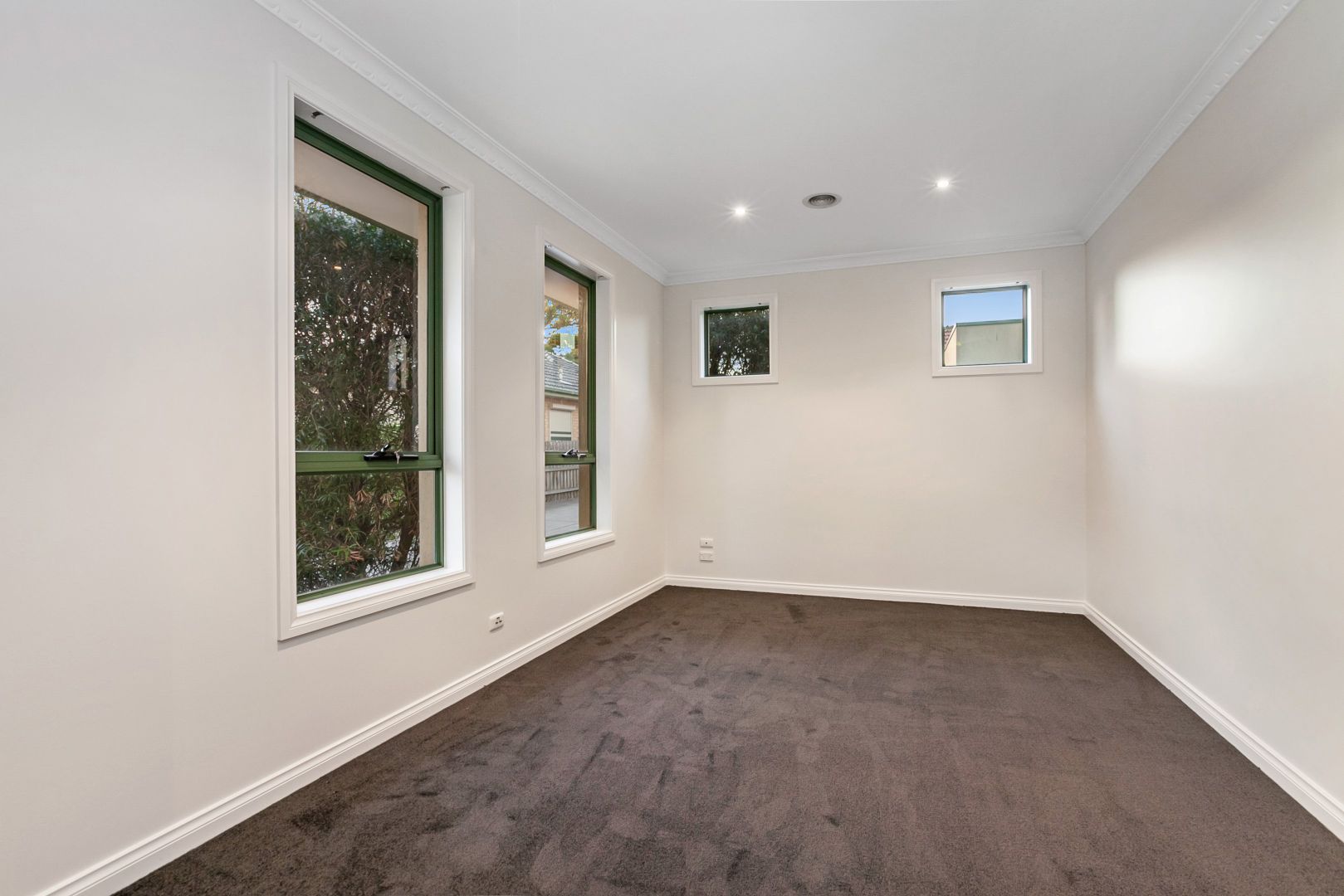 2/169 Purinuan Road, Reservoir VIC 3073, Image 1