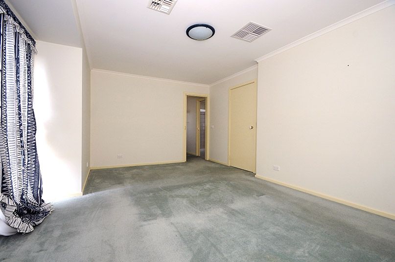 11 Elmtree Terrace, Chadstone VIC 3148 Townhouse For Rent 600 Domain