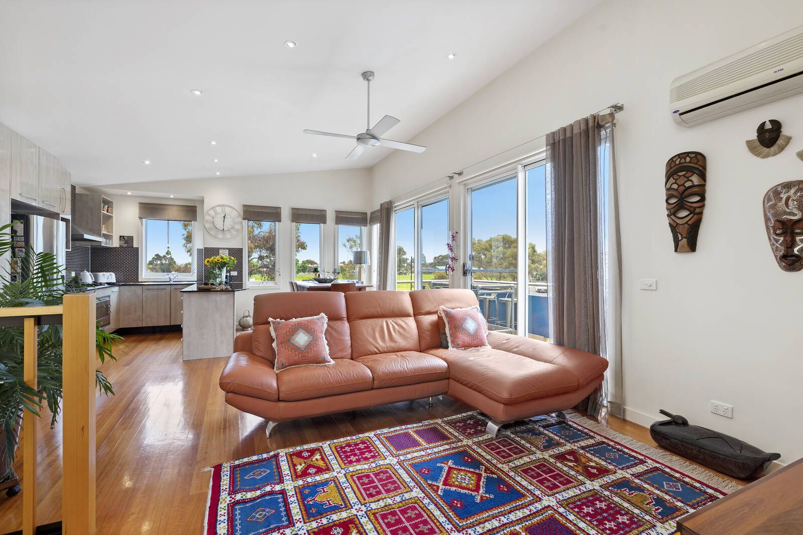 38 Hall Mark Road, Mordialloc VIC 3195, Image 2